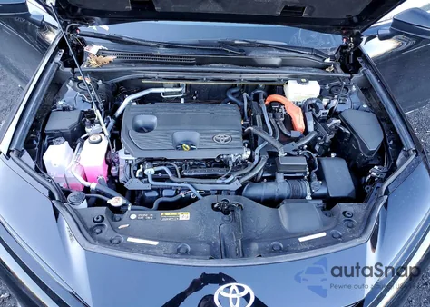 2025 Toyota Crown Signia Xle z USA, uszkodzony, nr VIN JTDACAAJ3S3017448